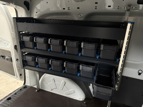 Kangoo DCi tovorni N1 + delavnica-police v tovornem delu